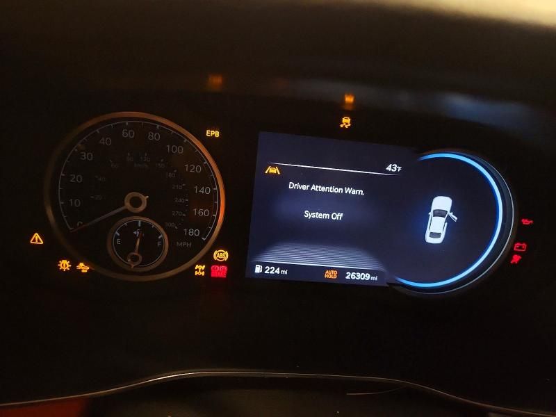 2023 Genesis G70 Base