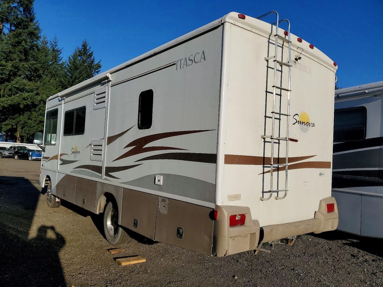 2006 Itasco 2006 Workhorse Custom Chassis Motorhome Chassis W1
