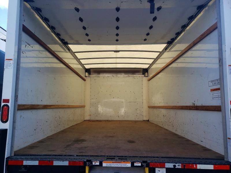 2023 GMC Savana CUT-BOX Truck