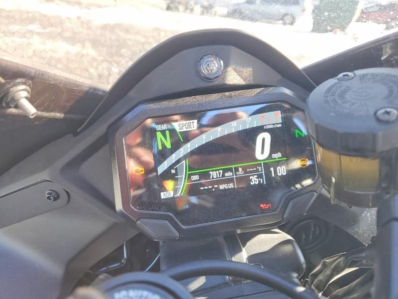 2025 Kawasaki ZX1002 T