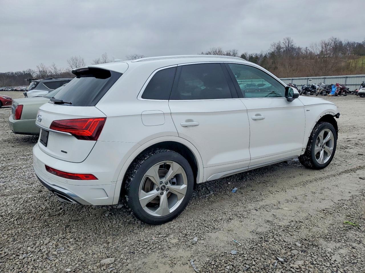 2022 Audi Q5 Premium Plus 45