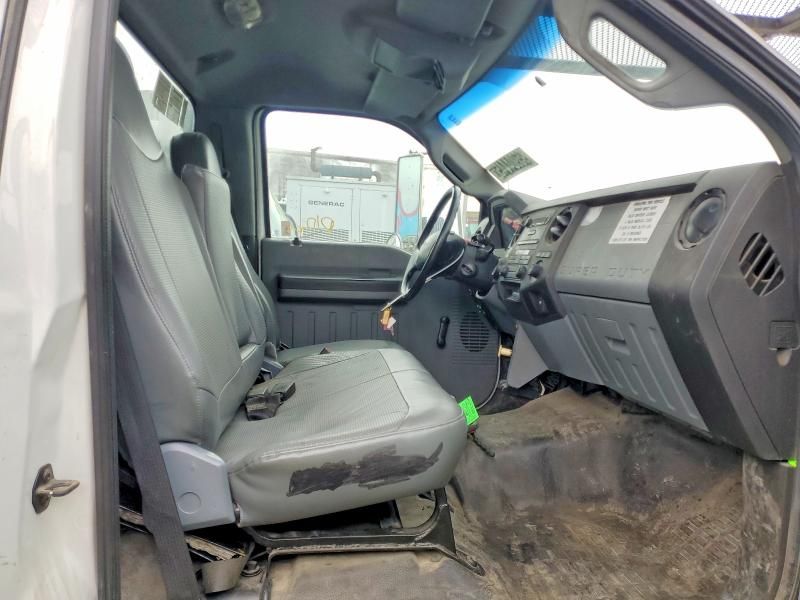 2013 Ford F750 Super Duty