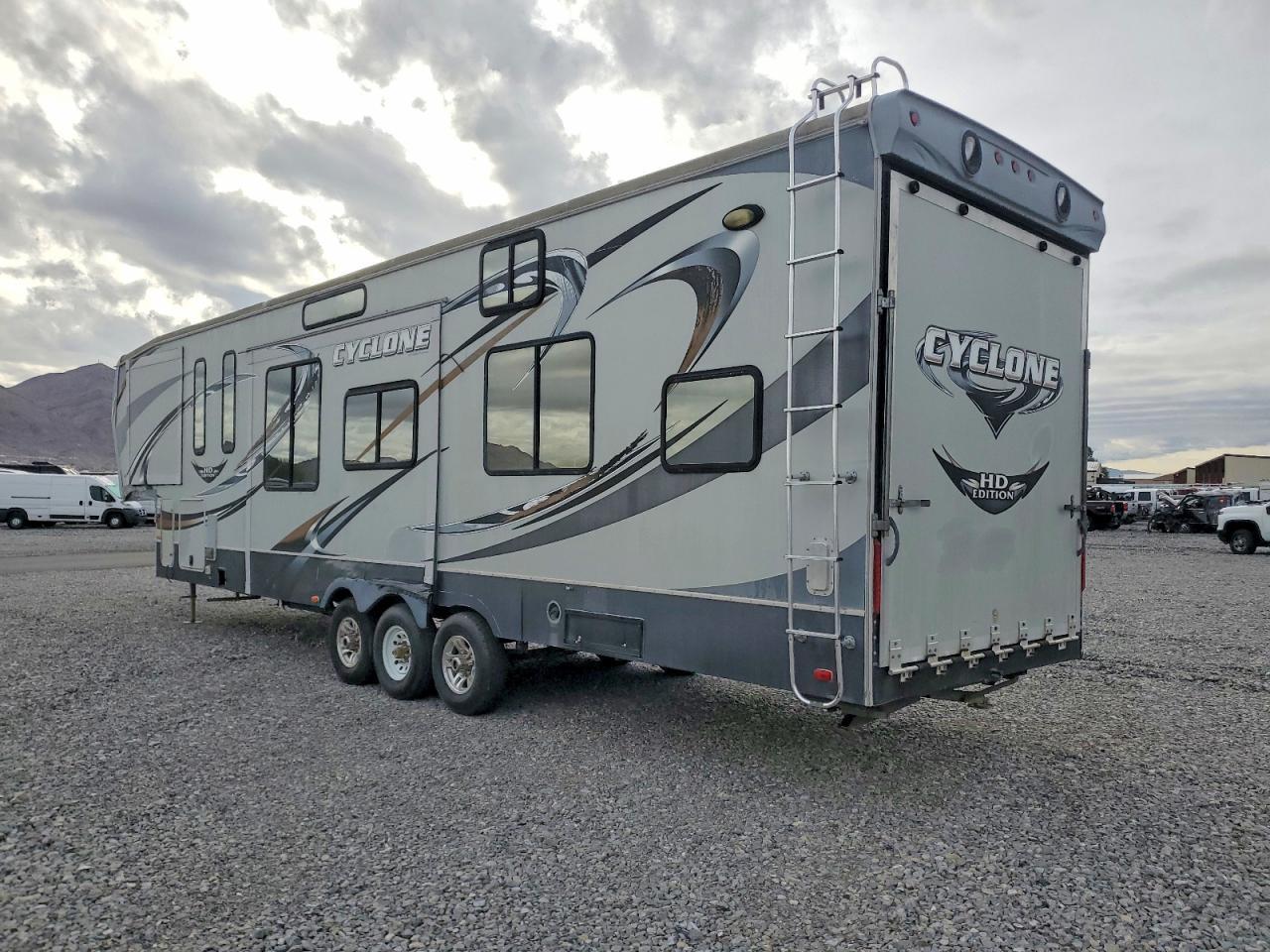2011 Heartland Big Horn Cyclone