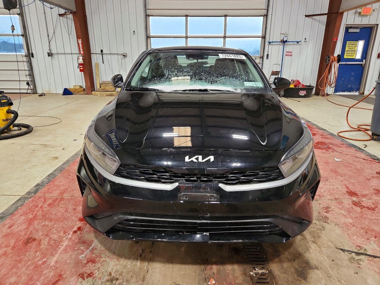 2024 KIA Forte lx
