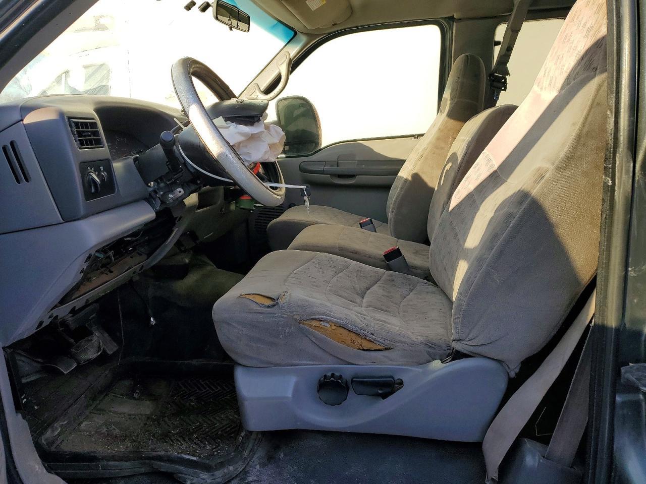 2000 Ford F350 Super Duty Flatbed Truck