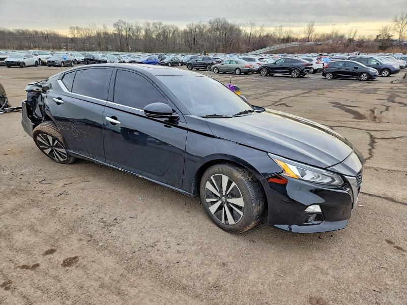 2020 Nissan Altima sv
