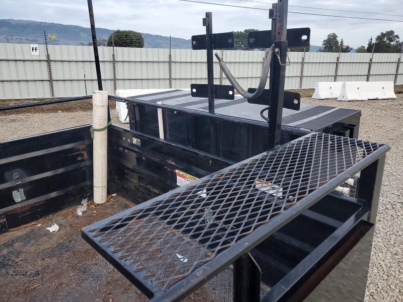 2017 Mlblt 2017 Marksman LSET80X14-70 Utility Trailer