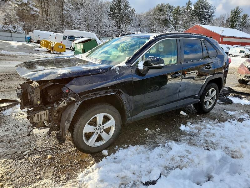 2022 Toyota Rav4 xle
