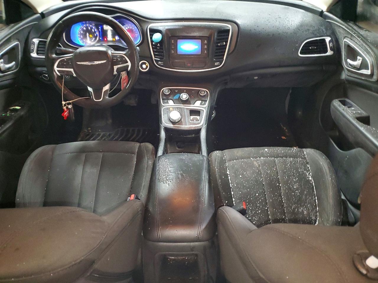 2016 Chrysler 200 lx