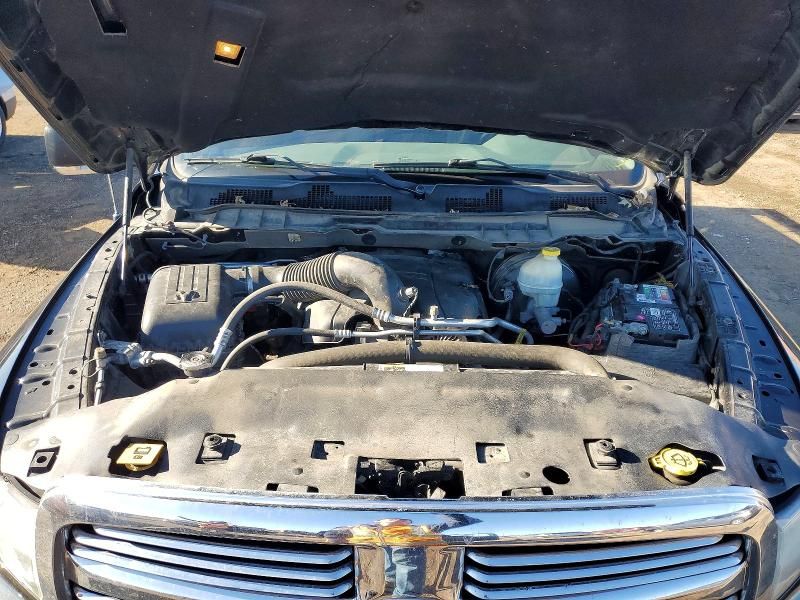 2015 Dodge Ram 1500 slt