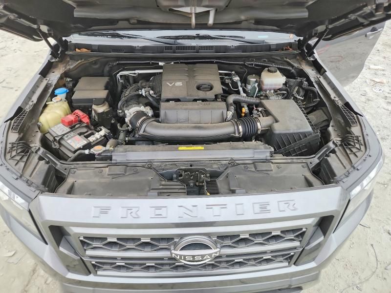 2022 Nissan Frontier s