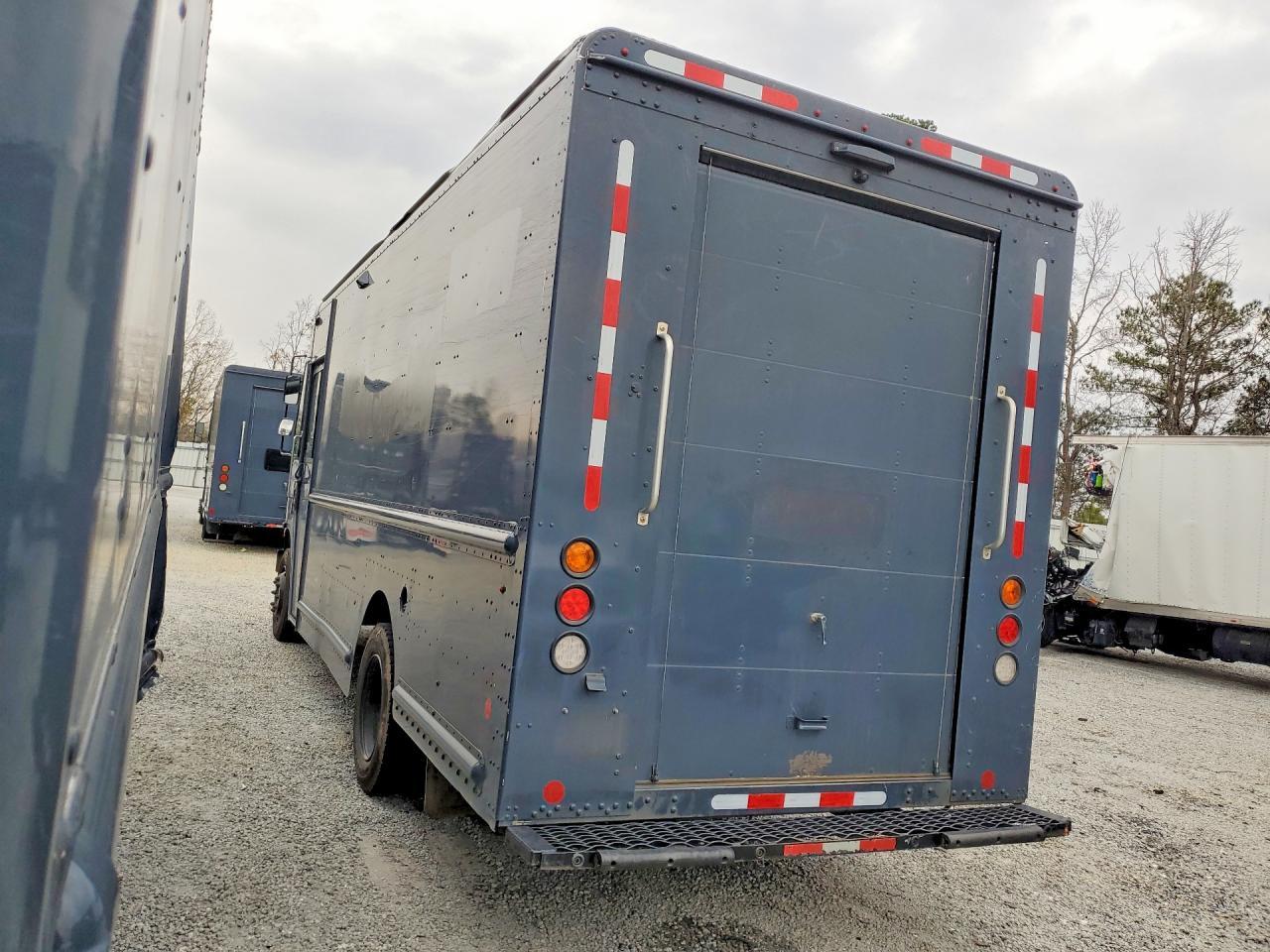 2020 Freightliner MT45 Chassis Delivery Truck