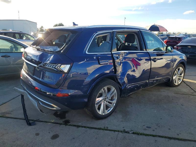2022 Audi Q7 Premium Plus