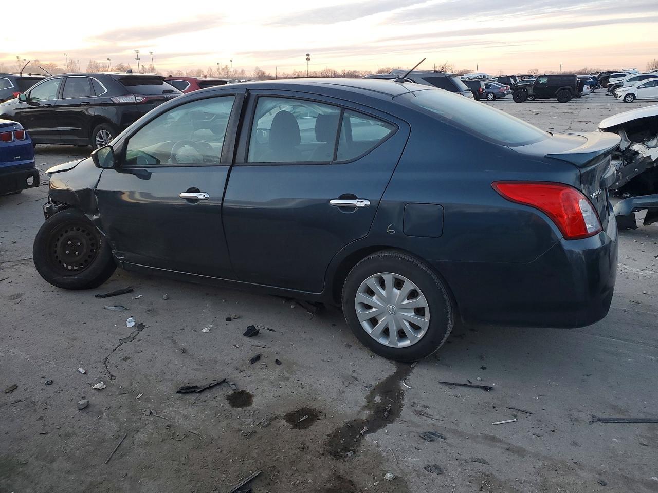 2016 Nissan Versa s