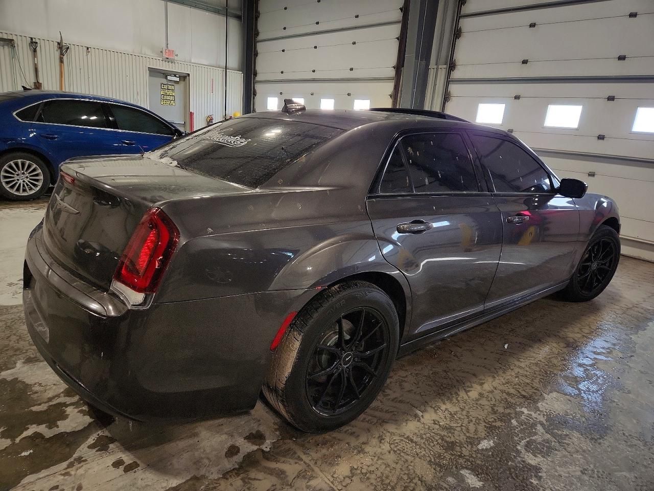 2016 Chrysler 300 s