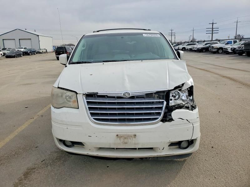 2008 Chrysler Town & Country Touring