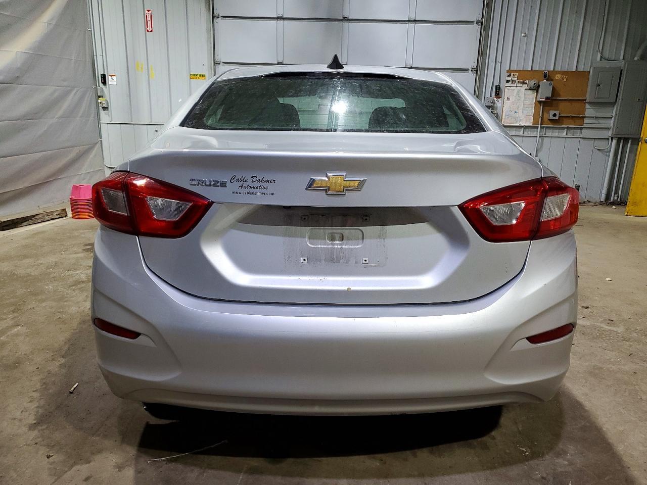 2018 Chevrolet Cruze ls