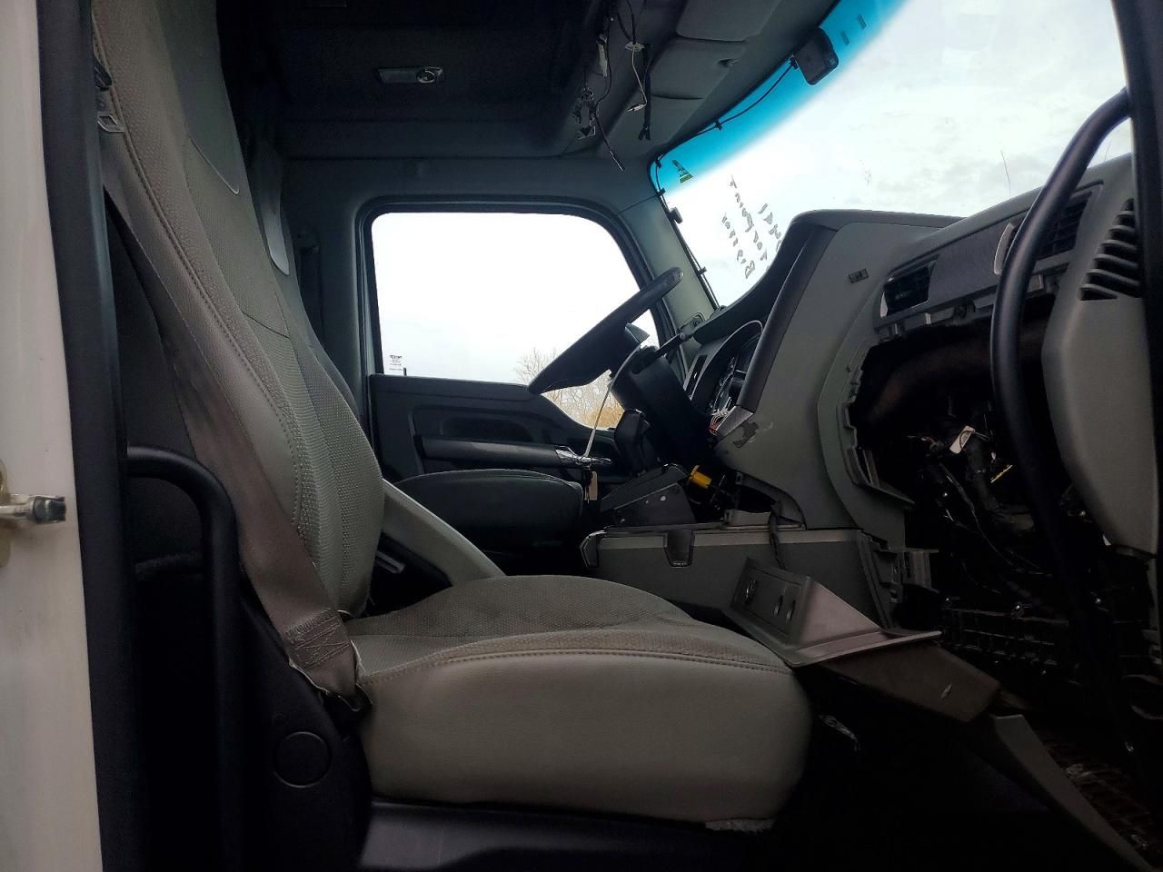 2018 Kenworth T680 Semi Truck