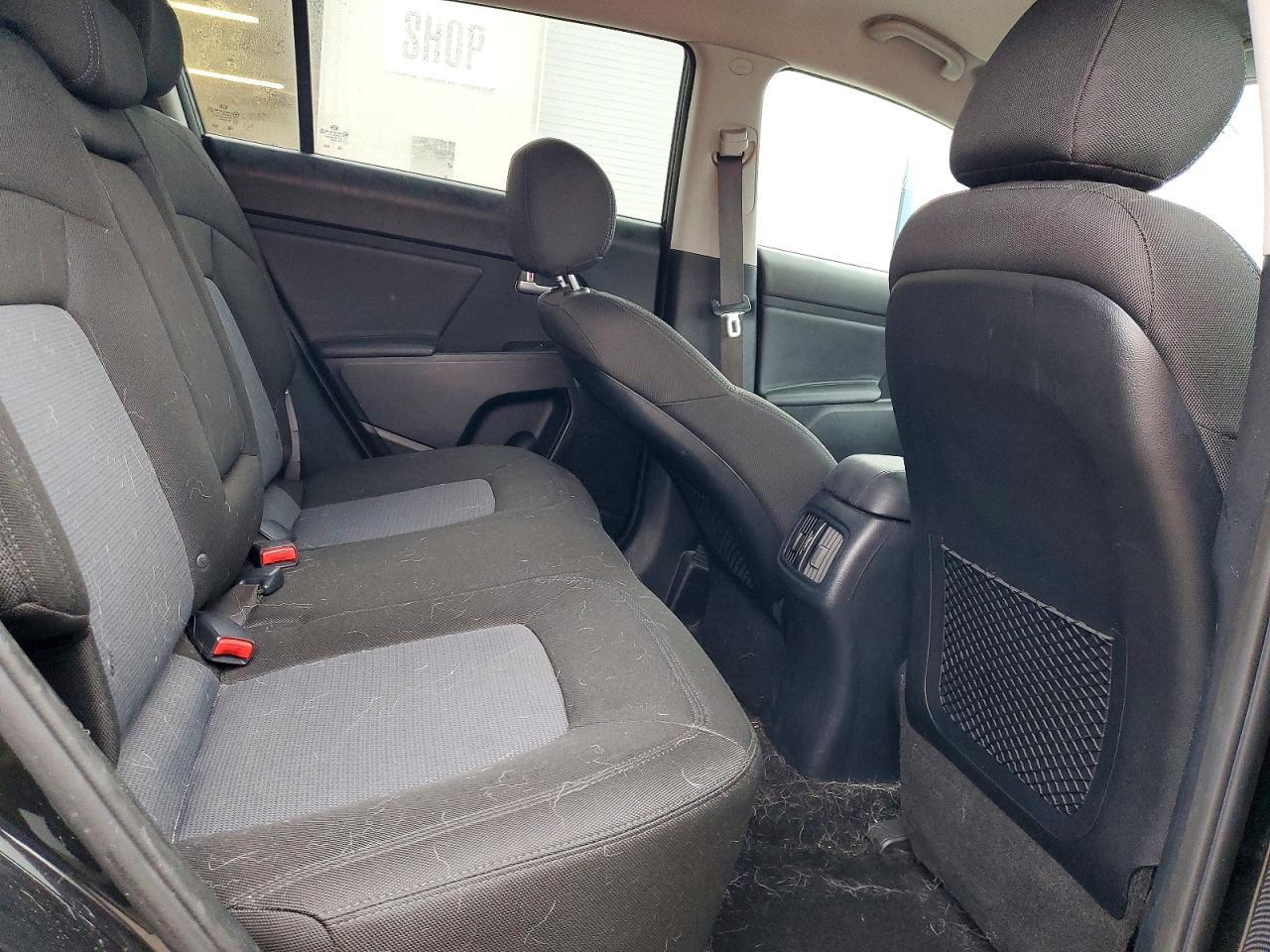 2014 KIA Sportage lx