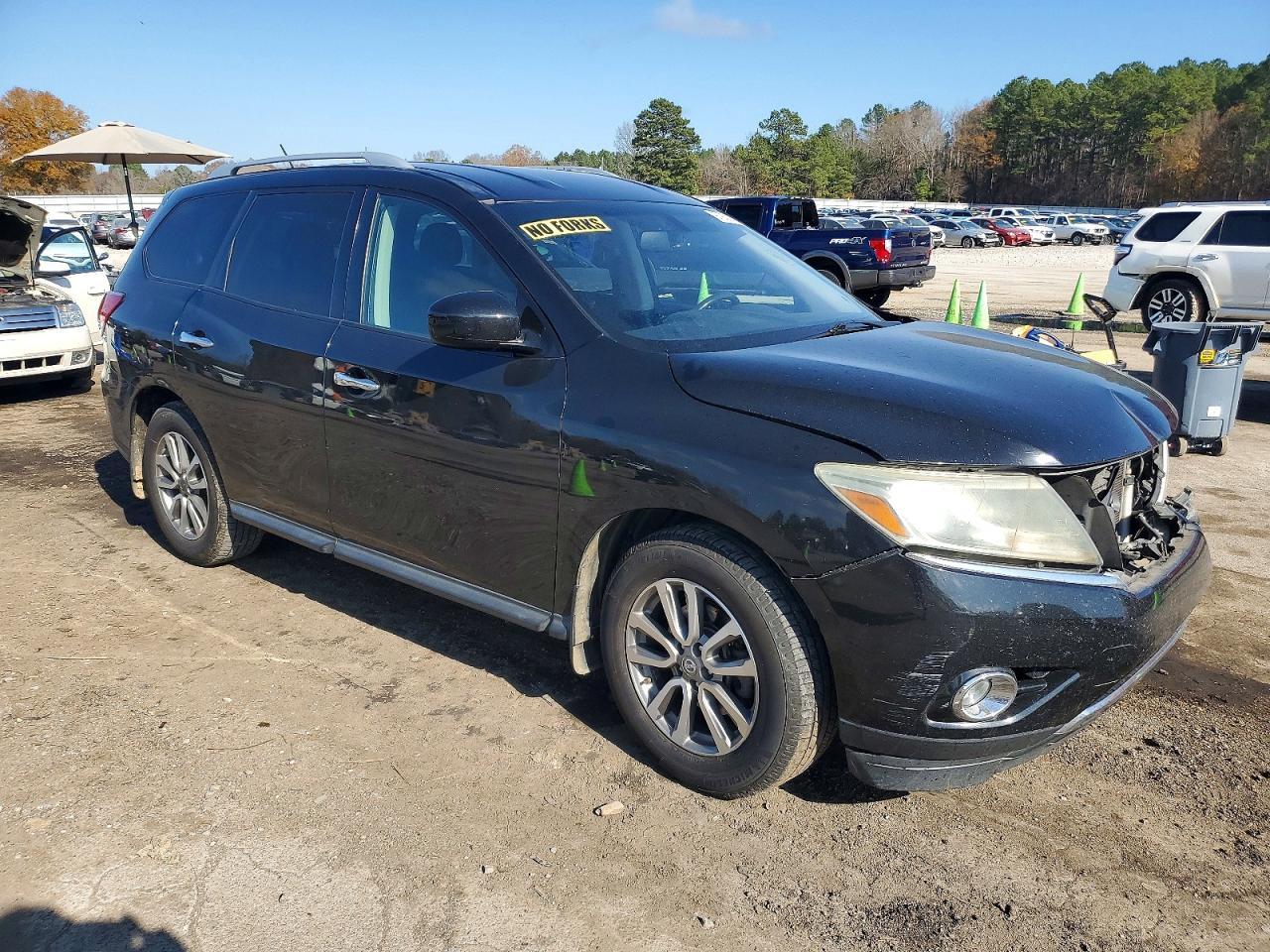 2016 Niss Pathfinder