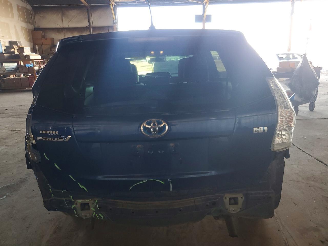 2013 Toyota Prius v two