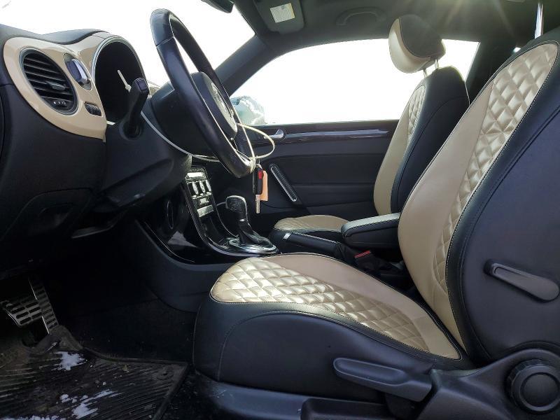 2019 Volkswagen Beetle s