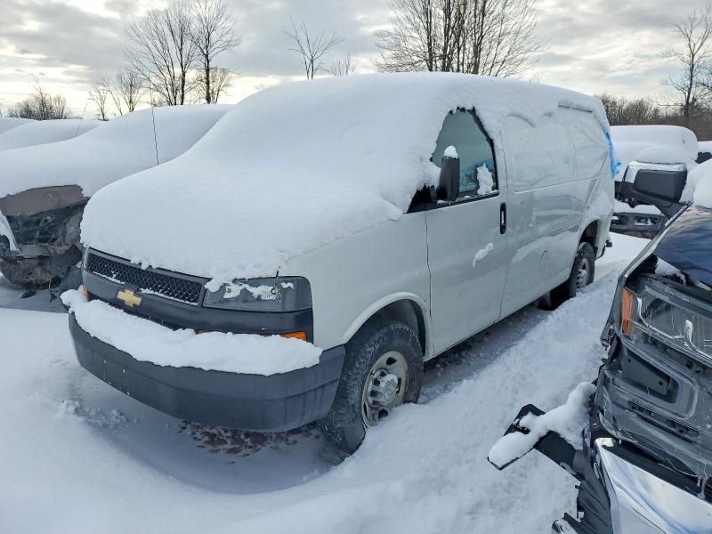 2019 Chevrolet Express G200 Utility / Service Van