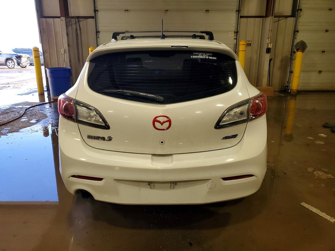 2013 Mazda 3 I