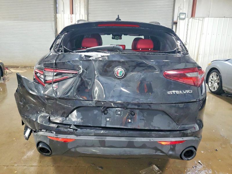 2023 Alfa Romeo Stelvio Sprint