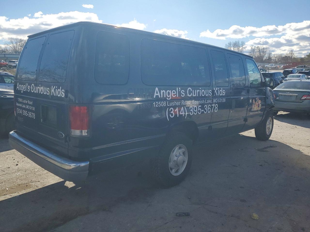 2001 Ford Econoline E350 Super Duty Wagon