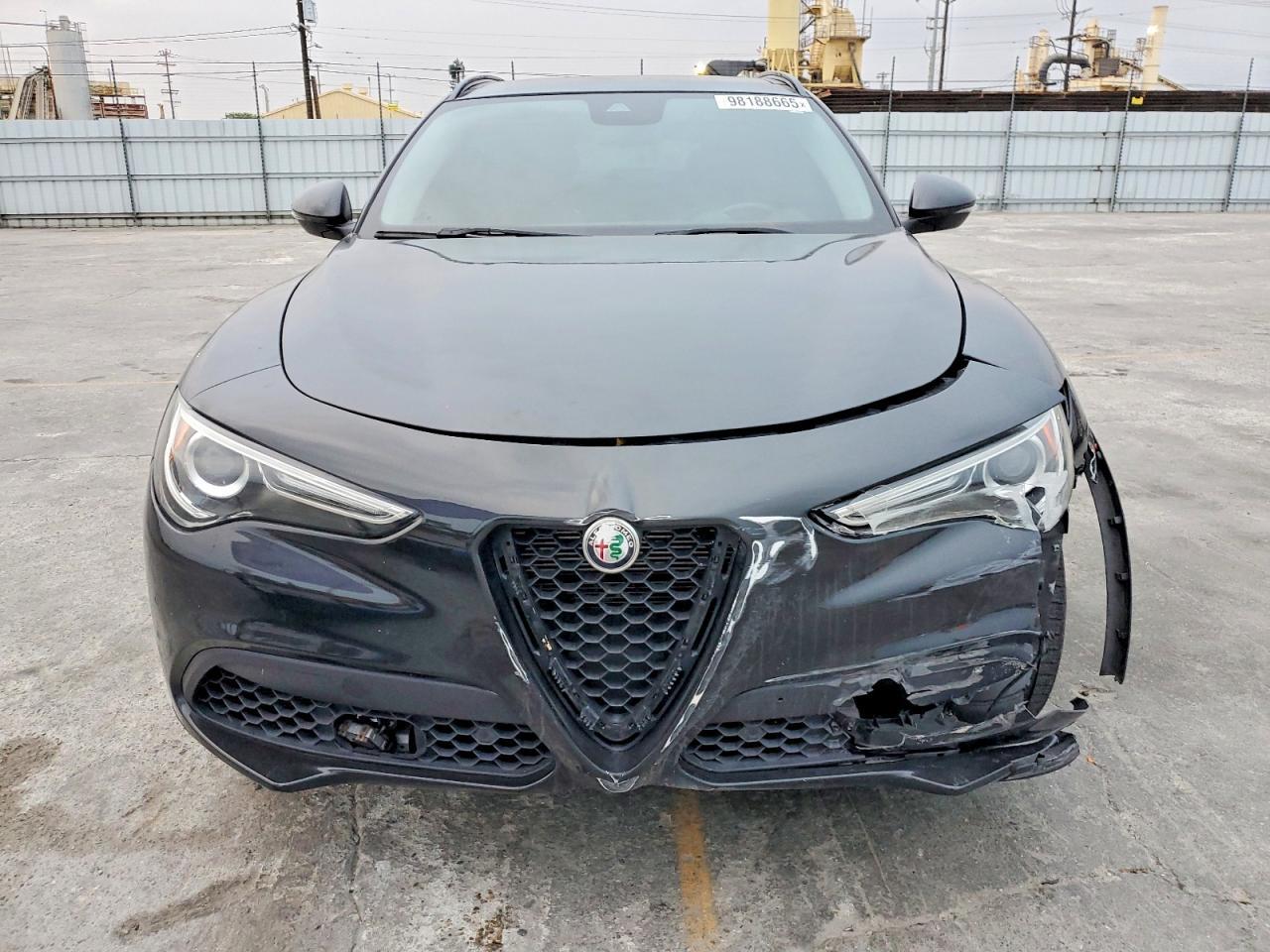 2021 Alfa Romeo Stelvio Sport