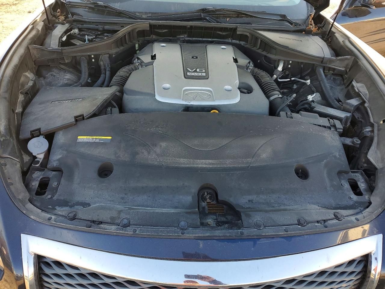 2016 Infiniti Q70 3.7