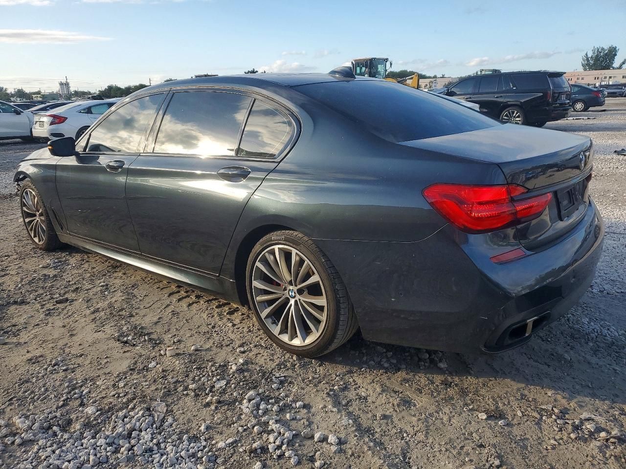 2016 BMW 740 i