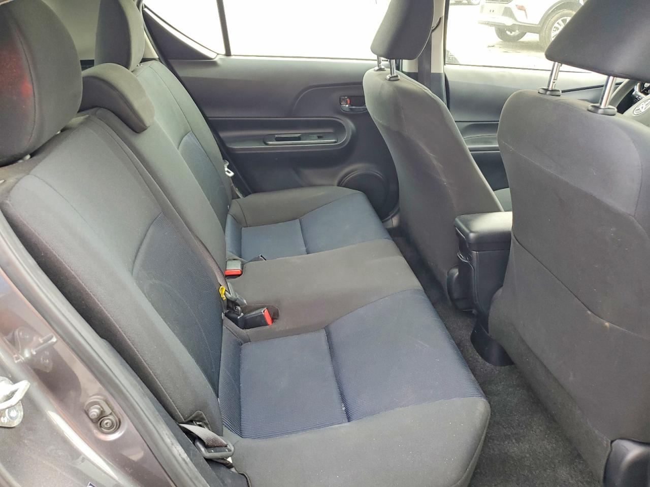 2016 Toyota Prius c