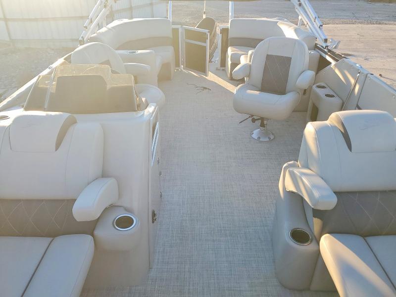 2020 Silverton ER Wave Pontoon Boat