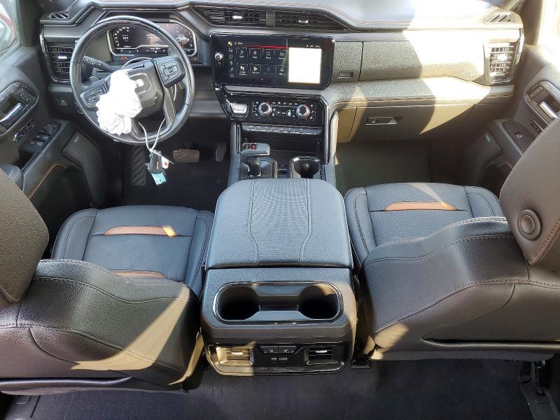 2023 GMC Sierra K1500 AT4