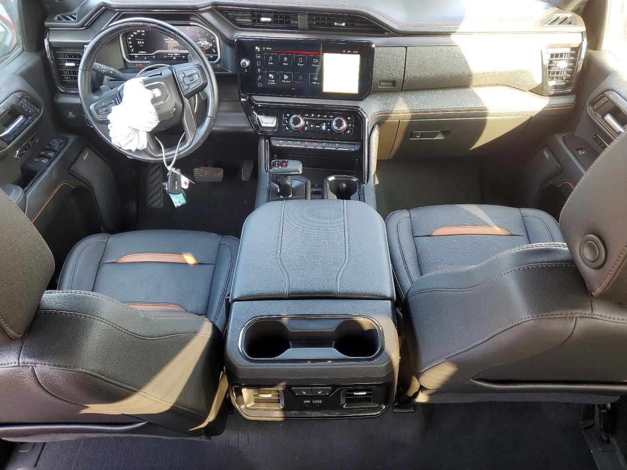 2023 GMC Sierra K1500 AT4