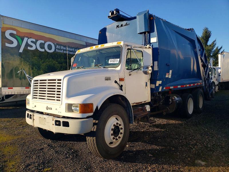 2001 International 4900 Refuse Truck