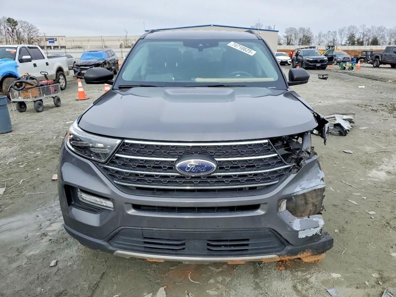 2023 Ford Explorer xlt
