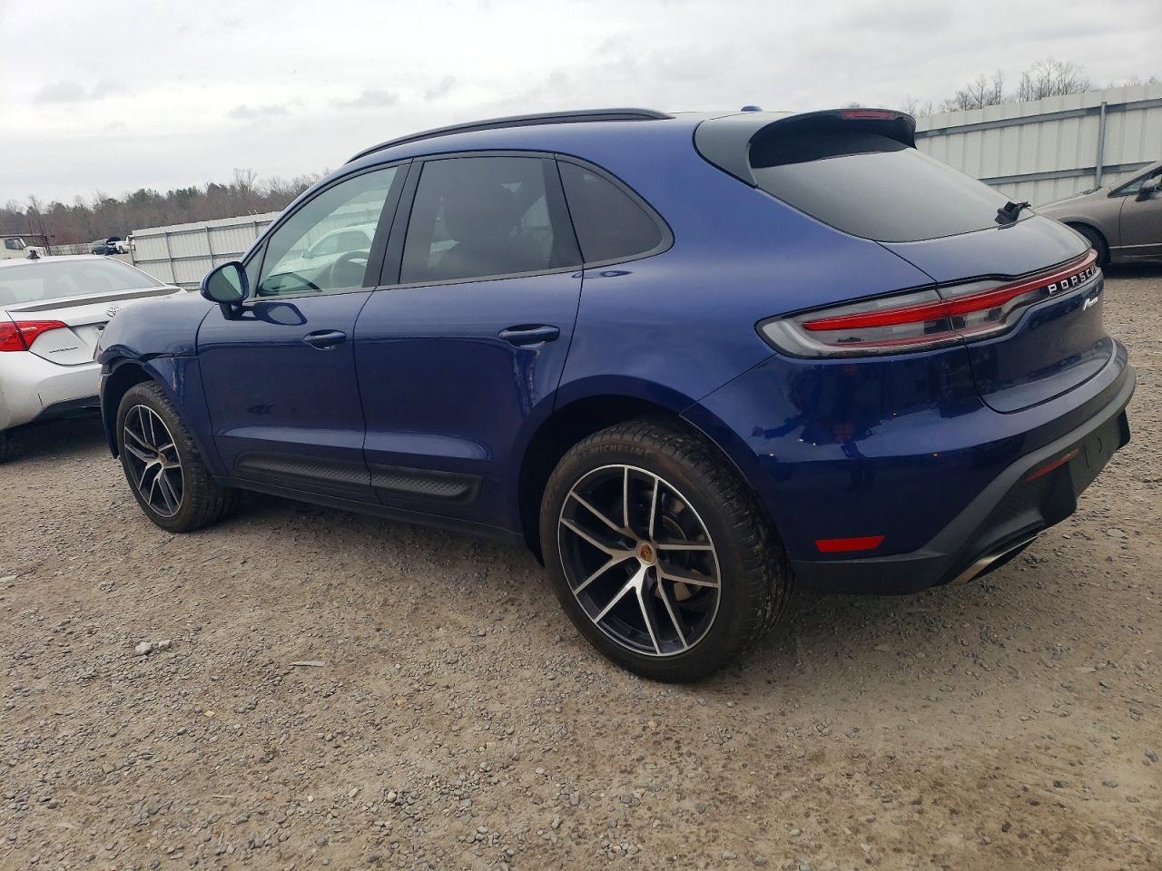 2024 Porsche Macan Base