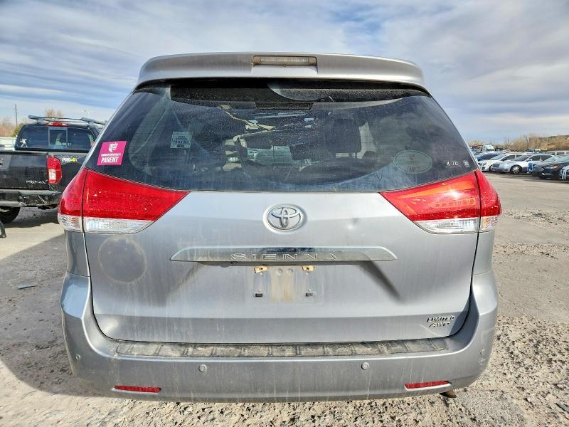 2013 Toyota Sienna xle