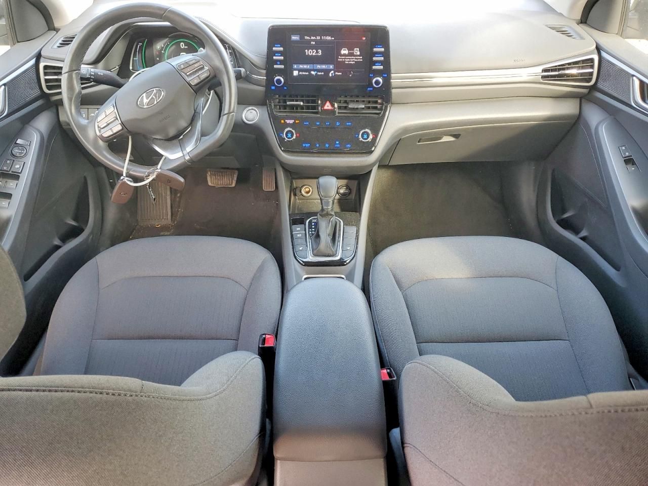 2022 Hyundai Ioniq se