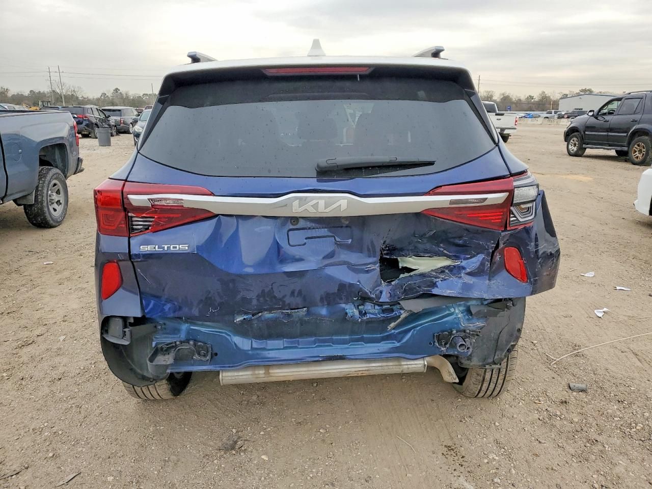 2023 KIA Seltos s