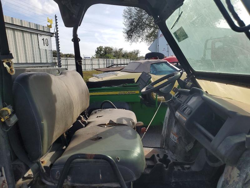 2018 John Deere 825M