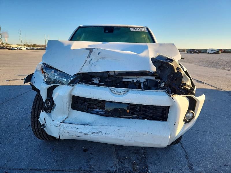 2020 Toyota 4runner SR5