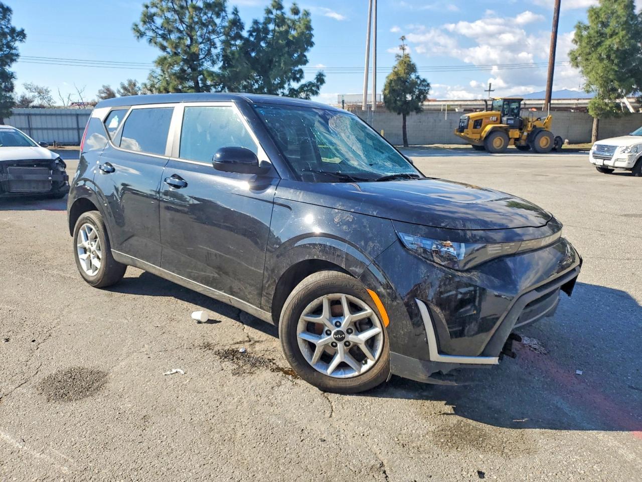 2023 KIA Soul lx