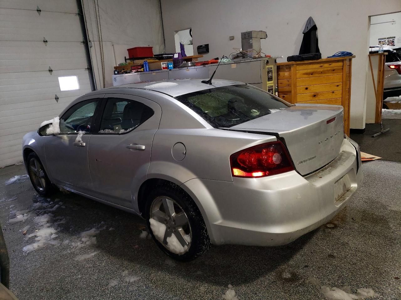 2011 Dodge Avenger lux