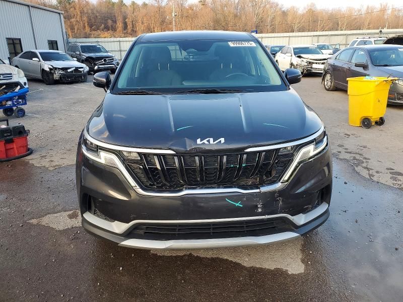 2023 KIA Carnival lx