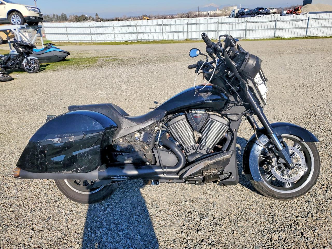 2014 Victory Cross Country 8-Ball