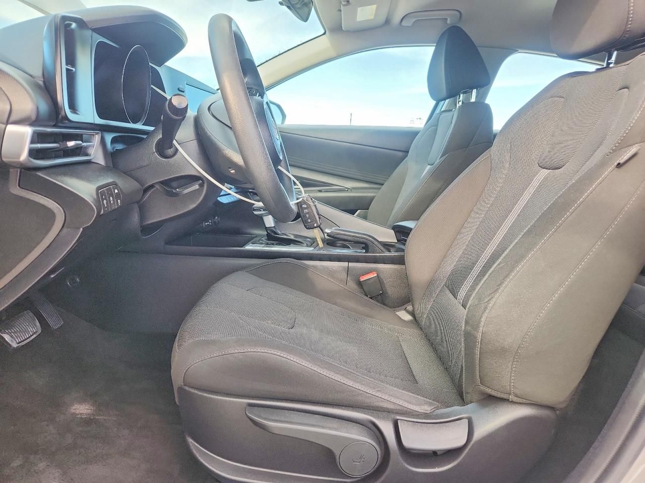 2023 Hyundai Elantra se